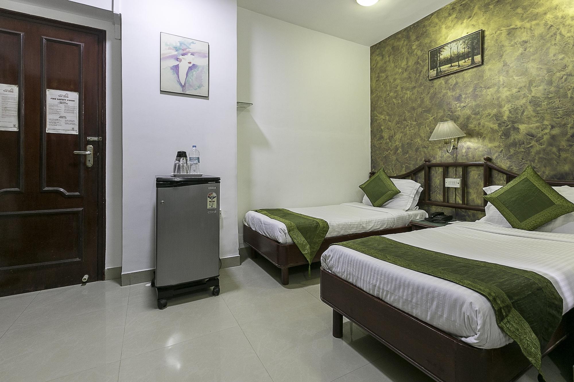 Treebo Trend New Castle Hotel Mumbai Bagian luar foto